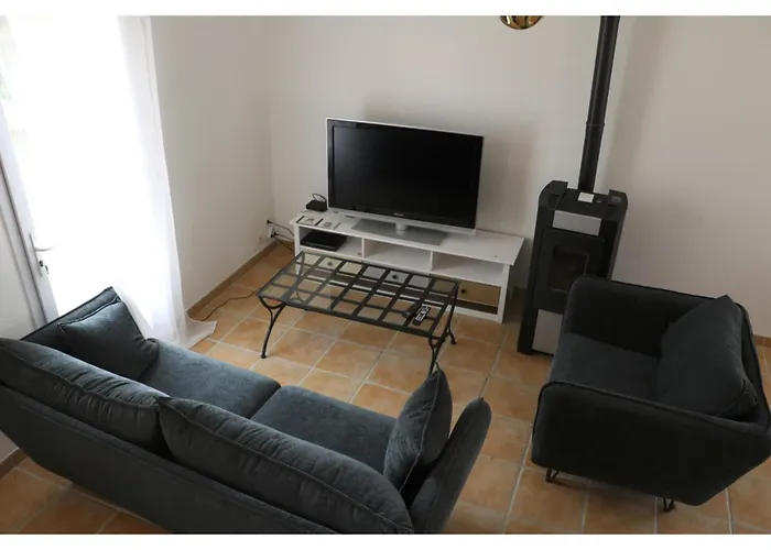 Maison Familiale La Baie 10 Ps En Cote De Jade